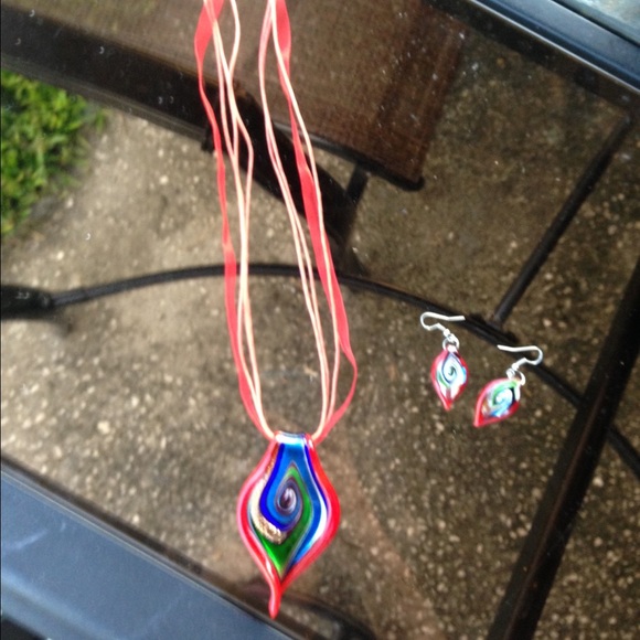 Crystal necklace & earring bundle - Picture 1 of 3