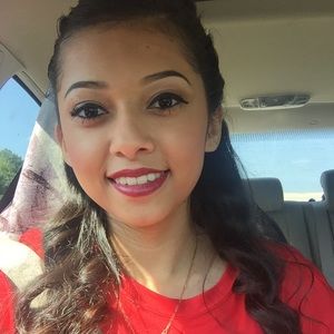 Meet your Posher, Melanie