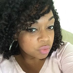 Meet your Posher, Shawna