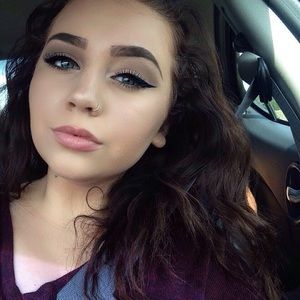 Meet your Posher, Hailey