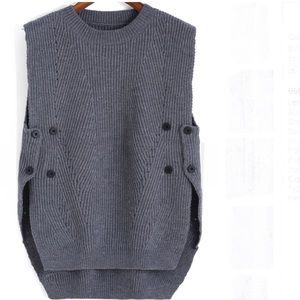 SIDE BUTTON KNIT VEST