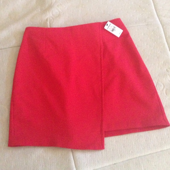 Scarlet red express origami skirt.