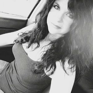 Meet your Posher, Larinda