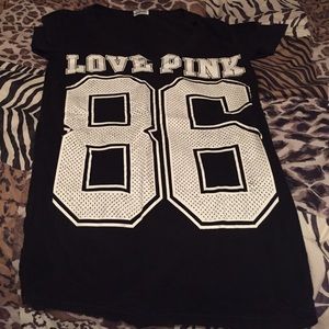 VS Pink Black tshirt