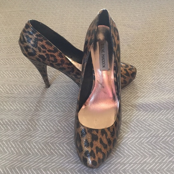 Leapord heels
