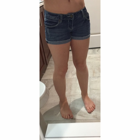 Basic Jean Shorts - Picture 2 of 3