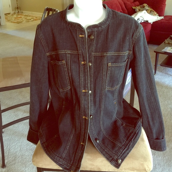 Ellen Tracy dark denim Jean jack size large - Picture 1 of 1