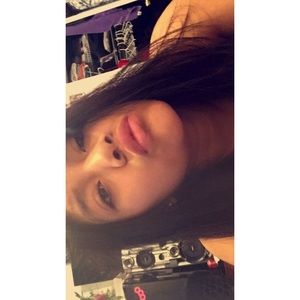 Meet your Posher, Isela