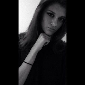 Meet your Posher, Whitney