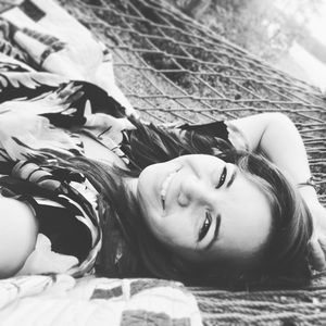 Meet your Posher, Whitney