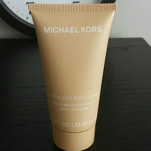 Body lotion Michael Kors. Signature. 1.7 fl oz