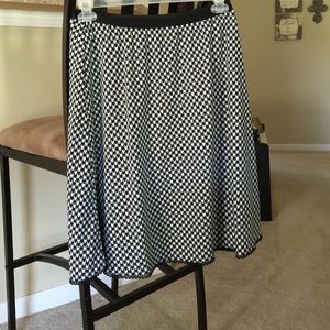 Black and white skirt fun and flirty!!