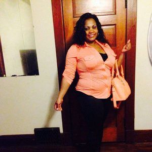 Meet your Posher, Antoinette