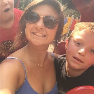 Meet your Posher, Melissa