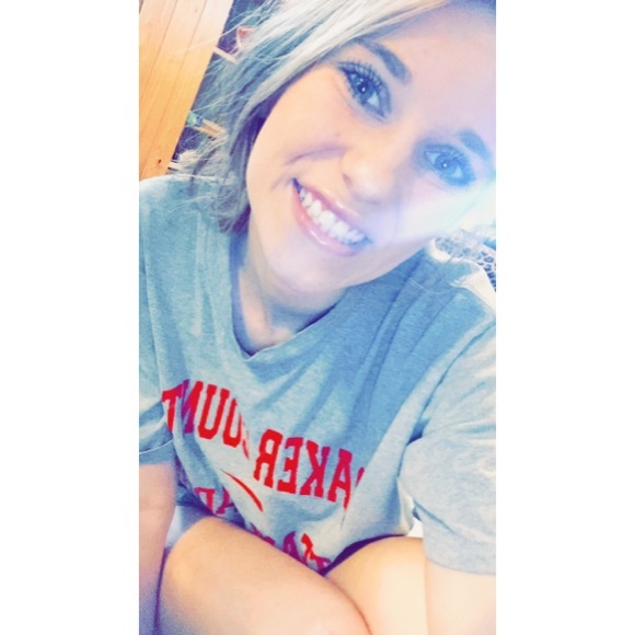 Meet your Posher, Megan - Picture 1 of 1