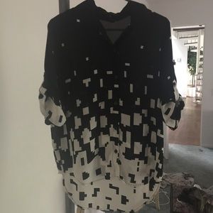 Abstract black and white top