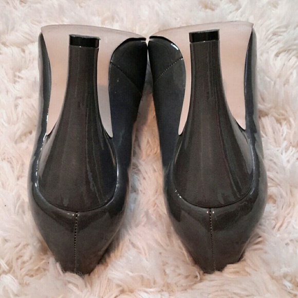 DARK GRAY HEEL - Picture 3 of 3