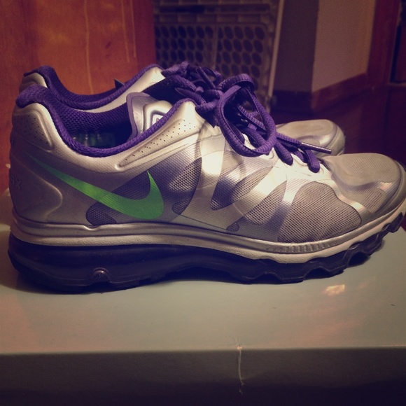 Nike air max!