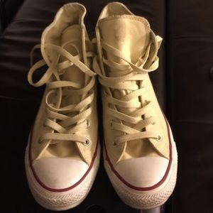 Converse chuck Taylor high tops!