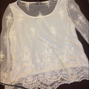 Long sleeved white top