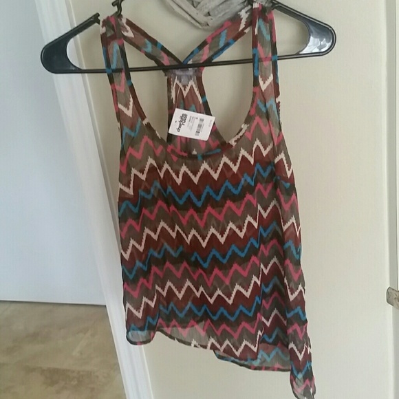 Chevron multicolored layering tank Brand new !