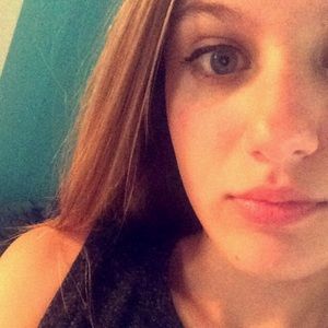 Meet your Posher, Angelea