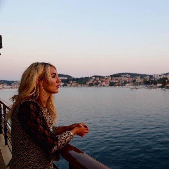 Meet your Posher, Lauren