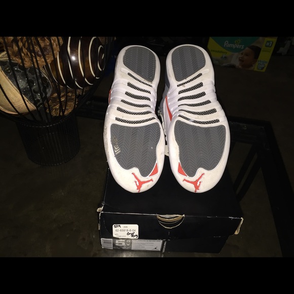 Jordan Retro Twelve - Picture 2 of 4