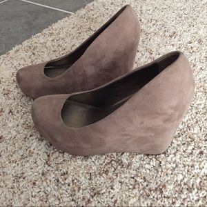 Suede wedge shoes