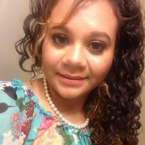 Meet your Posher, Beatriz