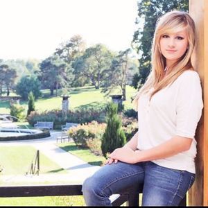 Meet your Posher, Megan