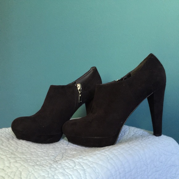 Marc Fisher Shoes - Black Ankle Booties