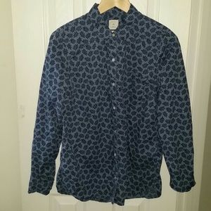 Gap floral Oxford Shirt size medium
