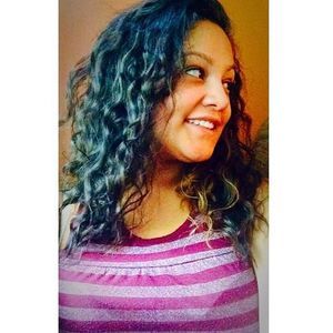 Meet your Posher, Lynette