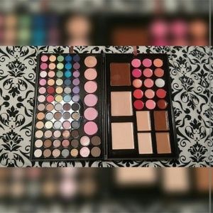 Crown Brush ultimate face palette