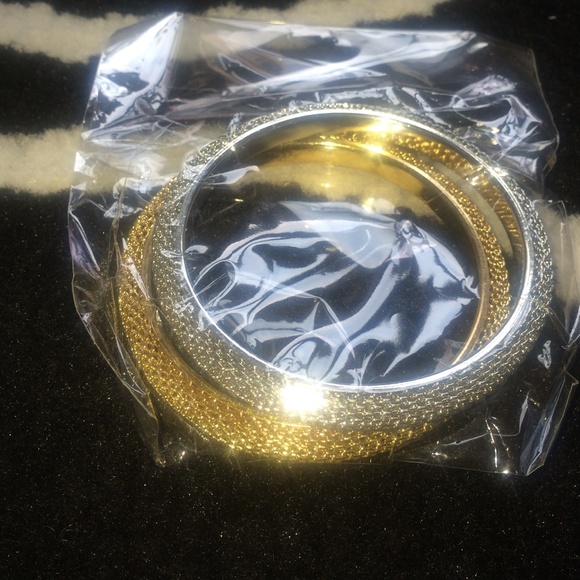 Bangles - Picture 3 of 4