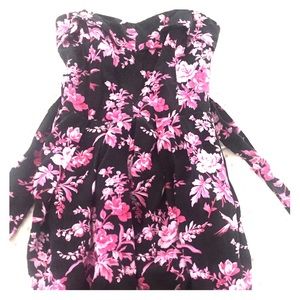 Betsey Johnson strapless cocktail dress