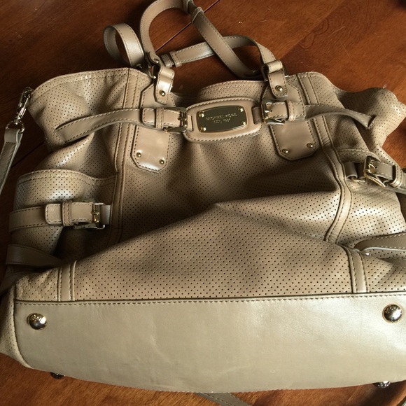 Leather Michael Kors tan bag