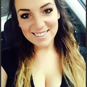 Meet your Posher, Briana