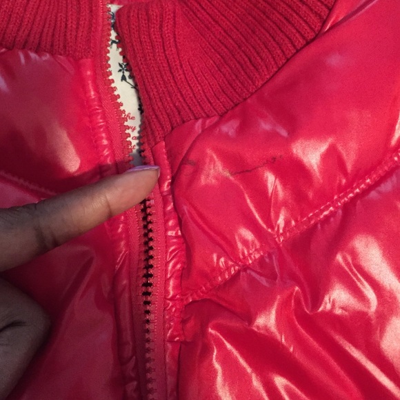 Vest - Picture 3 of 4