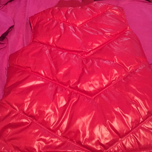 Vest - Picture 4 of 4