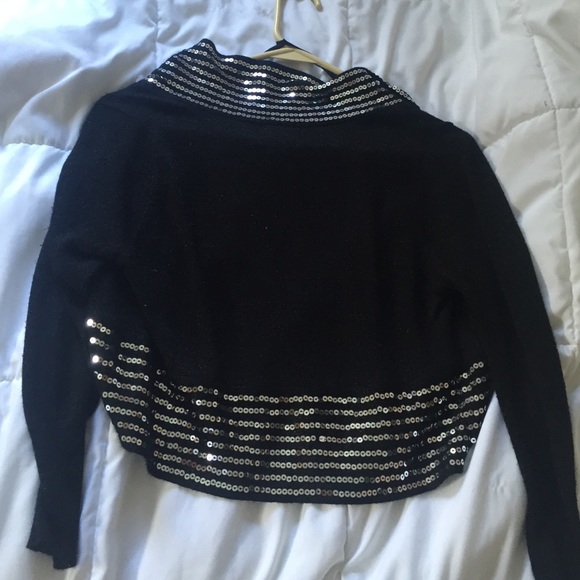 Top - Picture 3 of 3