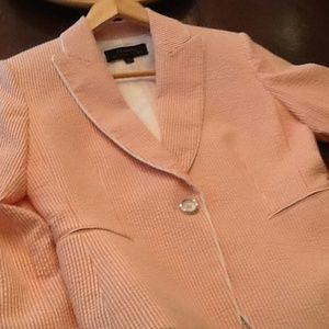 Tahari seersucker blazer