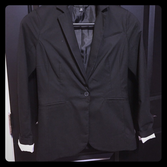 Blacks Mossimo blazer, cute pinstripe lining!