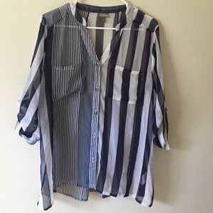 Size XL blue and white chiffon top