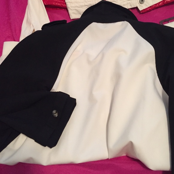 Cream and black any weather coat - Picture 3 of 4