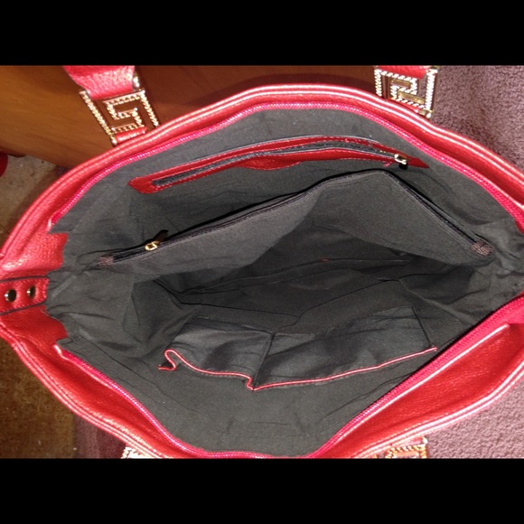 Purse - Picture 2 of 3