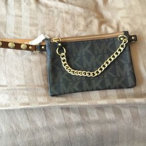 Michael Kors change purse