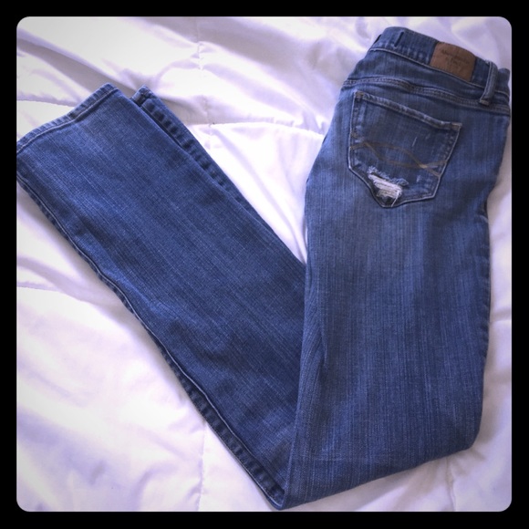 Jeans - Picture 1 of 3