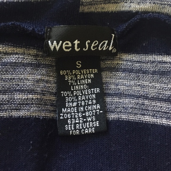 Top - Picture 2 of 2